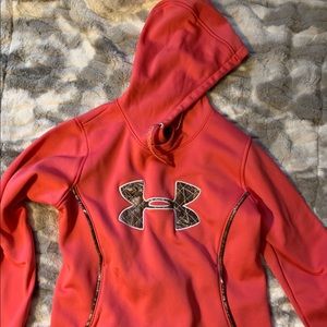 Pink under armor sweatshirt